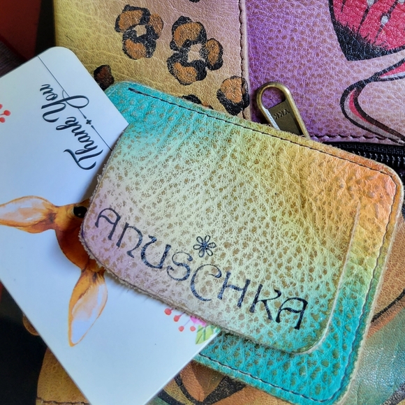 Anuschka leather crossbody - Picture 10 of 10